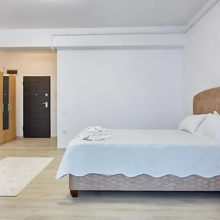 Garsoniera Perla By R S Apartment